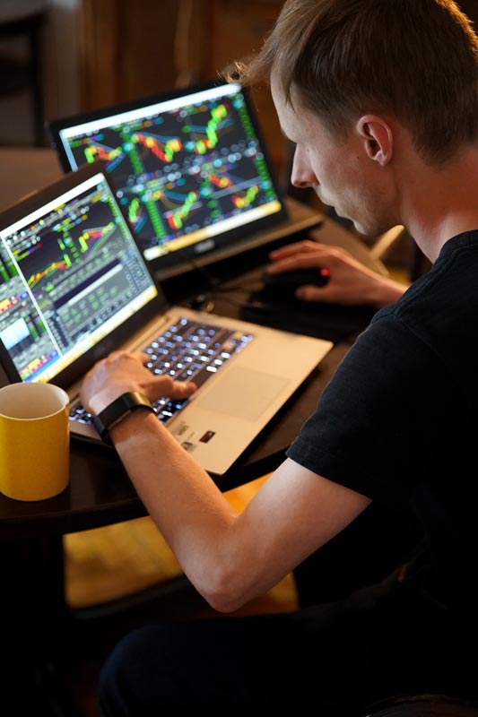 man trading on stock markets